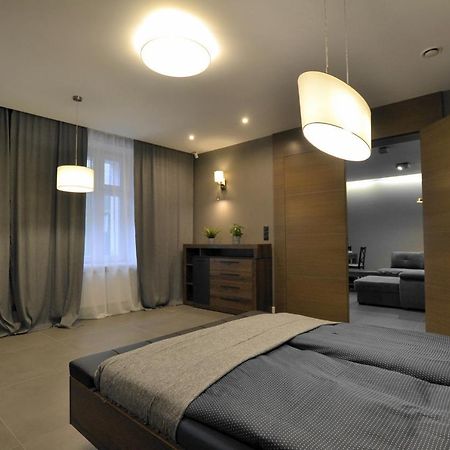 Apartament Platynowy - Centrum Gliwic Z Parkingiem Гливице Экстерьер фото